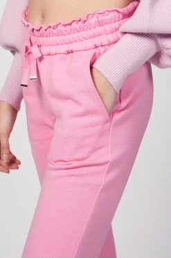 LYNLEY -Varley Store TheSilenceCoOnModel2Jan2620210841