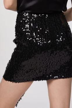 EMELY SKIRT -Varley Store TheSilenceCoOnModel2Jan2620210876