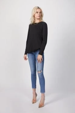 DYLAN GEMSTONE LINK NECKLACE 7 DYLAN GEMSTONE LINK NECKLACE -Varley Store TheSilenceCoOnModel2Jan2620210897