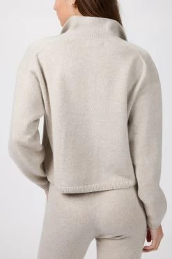 CROPPED V NECK POLO SWEATER -Varley Store TheSilenceCoOnModelJan2620210223