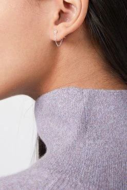 PLANT GEMSTONE CHAIN STUD 5 PLANT GEMSTONE CHAIN STUD -Varley Store TheSilenceCoOnModelJan2620210296