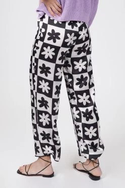 COURTNEY WIDE LEG PANT 11 COURTNEY WIDE LEG PANT -Varley Store TheSilenceCoOnModelJan2620210311