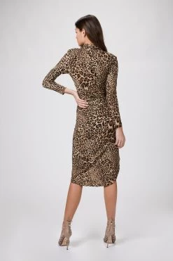 BRUNA DRESS -Varley Store TheSilenceCoOnModelJan2620210393