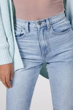 STILETTO SLIT -Varley Store TheSilenceCoOnModelJan2620210712