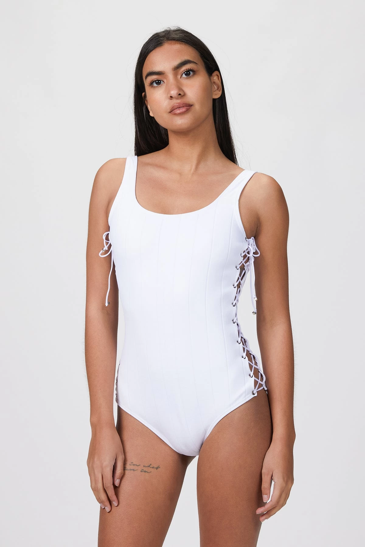 EYELET ONE PIECE 2 EYELET ONE PIECE - Image 2