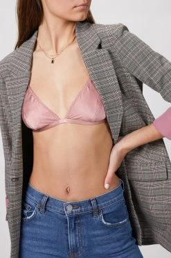 STEVIE DOUBLE CHAIN NECKLACE -Varley Store TheSilenceCoOnModelJan2620211069 b2603747 c68f 47b4 8ce6 07956d366567