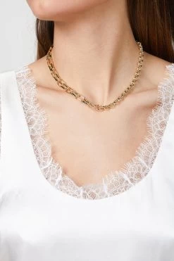 SLASH DOUBLE CHAIN NECKLACE -Varley Store TheSilenceCoOnModelJan2620211150
