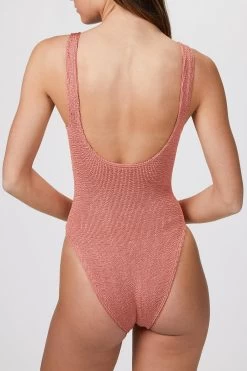 THE MADISON -Varley Store TheSilenceCoOnModelJan2620211327