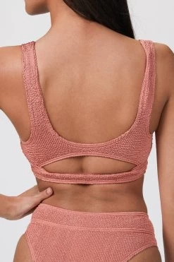 THE SASHA CROP -Varley Store TheSilenceCoOnModelJan2620211469 b9ad275b 3fa4 4487 9e67 e4da914d038f