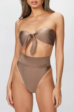 SOLID HIGH-LEG STRAPLESS BIKINI WITH KNOT -Varley Store TheSilenceCoOnModelJune2920210044