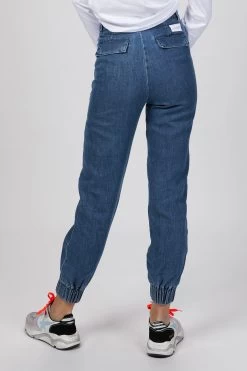 THE NICO HIGH-RISE CUFFED CARGO JEANS -Varley Store TheSilenceCoOnModelMarch28202111629