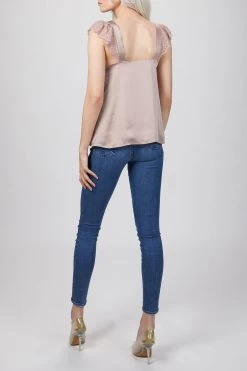 VICTORIA CAMI 7 VICTORIA CAMI -Varley Store TheSilenceCoOnModelMarch28202111711