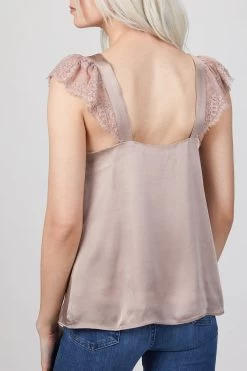 VICTORIA CAMI 9 VICTORIA CAMI -Varley Store TheSilenceCoOnModelMarch28202111714