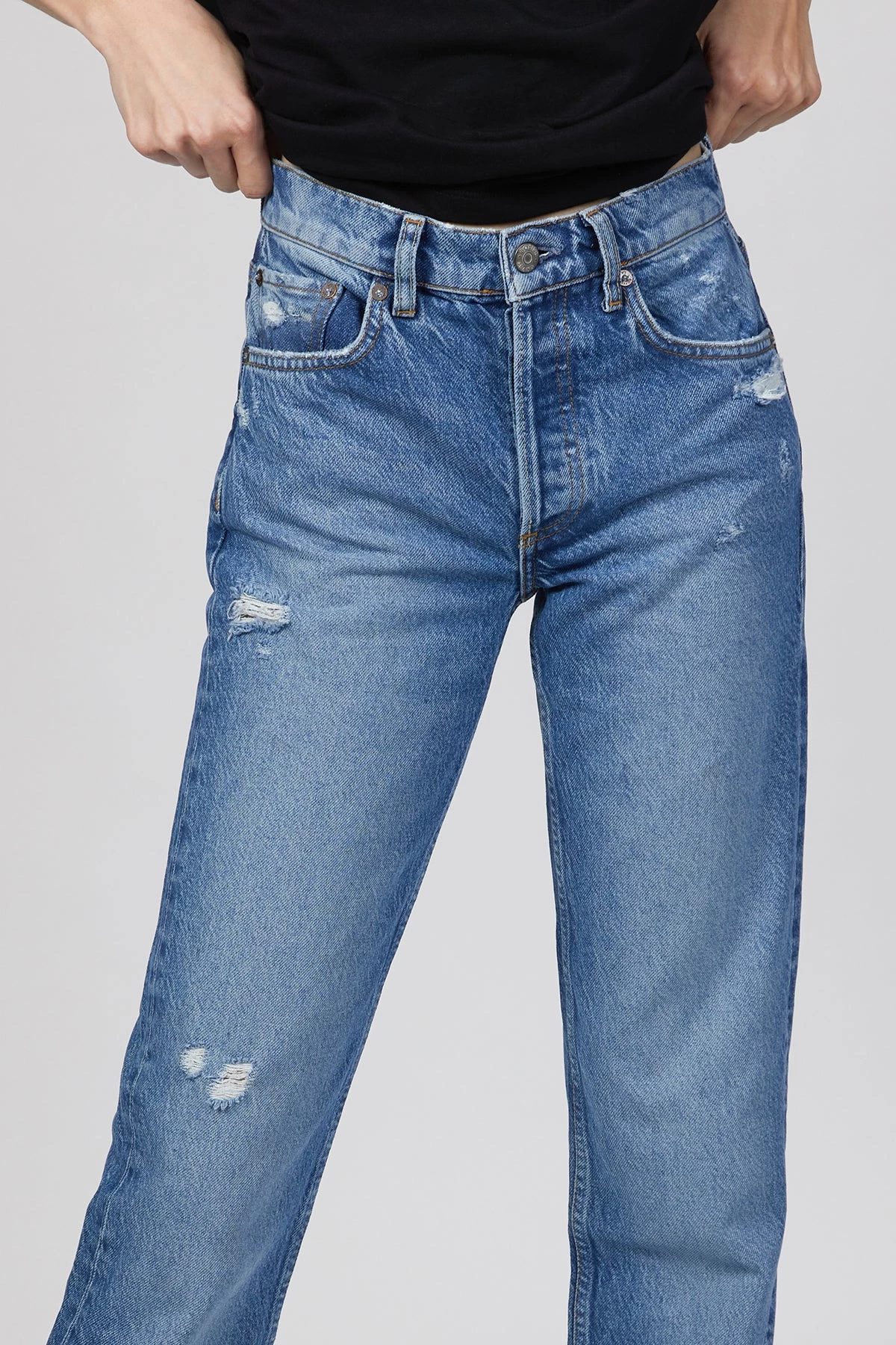 THE TOMMY CROPPED MID-RISE STRAIGHT-LEG JEANS 4 THE TOMMY CROPPED MID-RISE STRAIGHT-LEG JEANS - Image 4