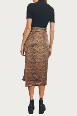 LEOPARD-PRINT SATIN WRAP MIDI SKIRT 7 LEOPARD-PRINT SATIN WRAP MIDI SKIRT -Varley Store q2 1b10c503 e7bd 4f4c 88fa df6521647fb7