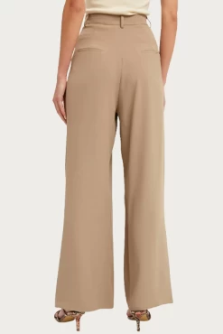 PLEATED WIDE-LEG PANTS -Varley Store q2 25e6e592 b7f1 43de 92a5 6e6c74c418ea