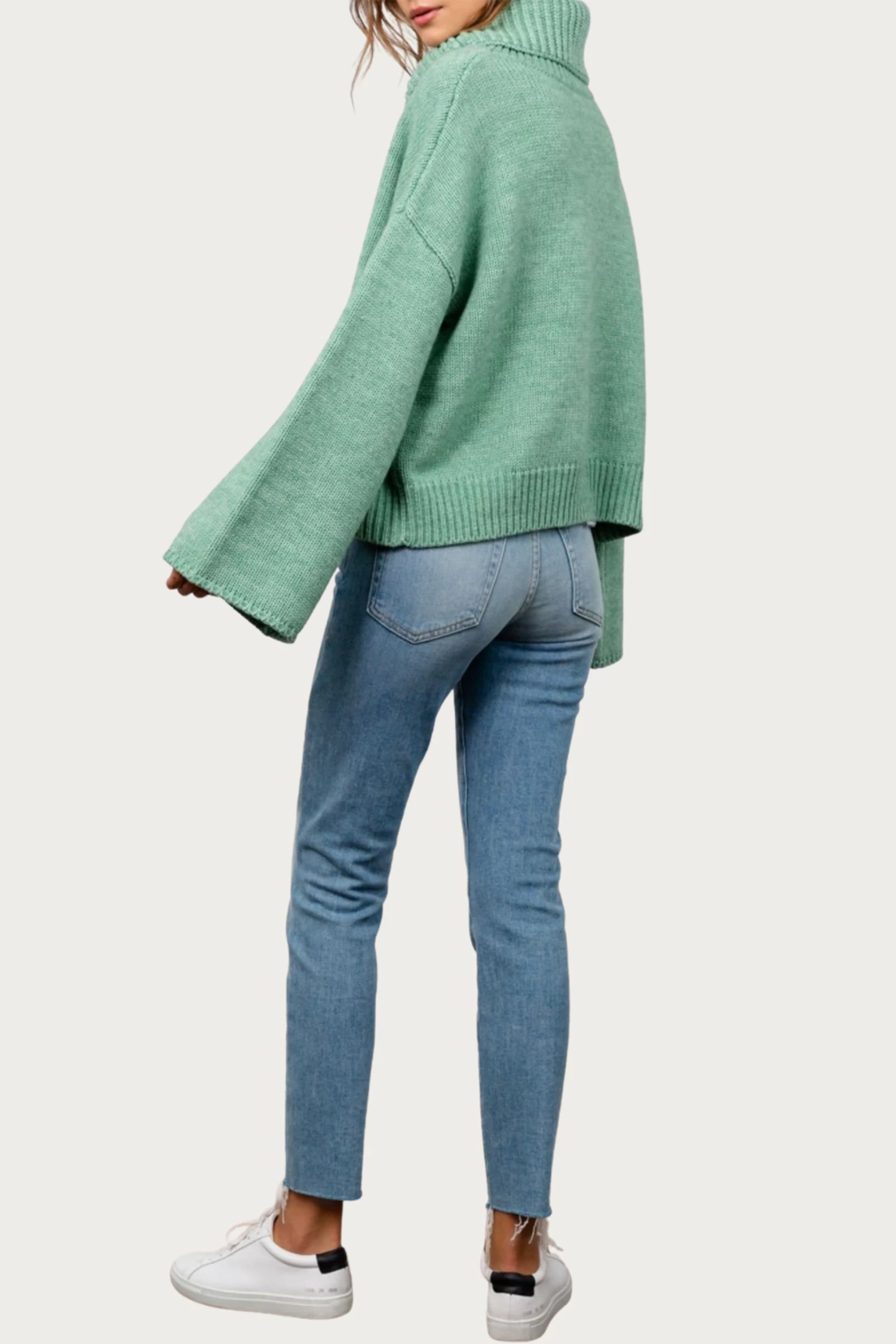 FRESH SAGE OVERSIZED SWEATER 4 FRESH SAGE OVERSIZED SWEATER - Image 4