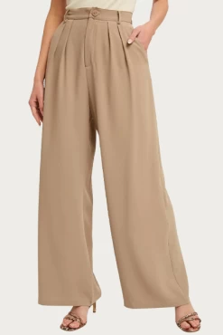 PLEATED WIDE-LEG PANTS -Varley Store q2 5ae38037 a0cb 438b 9fe9 bda51e756f4e