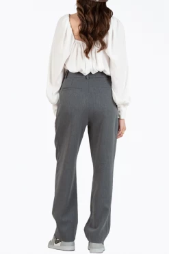 SERENA GATHERED MATTE-CADY BLOUSE 5 SERENA GATHERED MATTE-CADY BLOUSE -Varley Store q2 7b479849 5e6a 46ba ac74 e7b7fee1be35