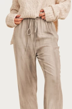 MYSTIC HAZE DRAWSTRING PANTS -Varley Store q2 8aa859ef 7954 4a9b a446 524f676d2979