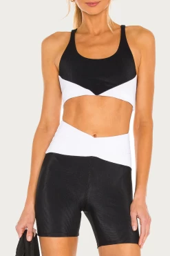 CORA SHORT -Varley Store q3 8f518f5f 307c 4bf0 bfe4 9e4cb3e64b97