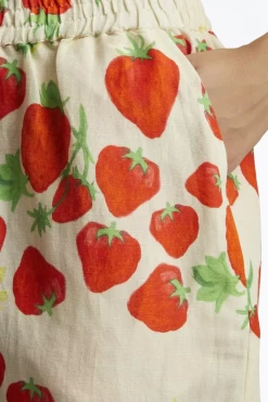 STRAWBERRY-PRINT LINEN-BLEND SHORTS -Varley Store q3 e57c07b8 d252 4518 a9b6 bc668e854031