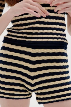 SIES TEXTURED KNIT SHORTS -Varley Store q5 7e359526 7e8c 4528 a128 37f9015a99b7